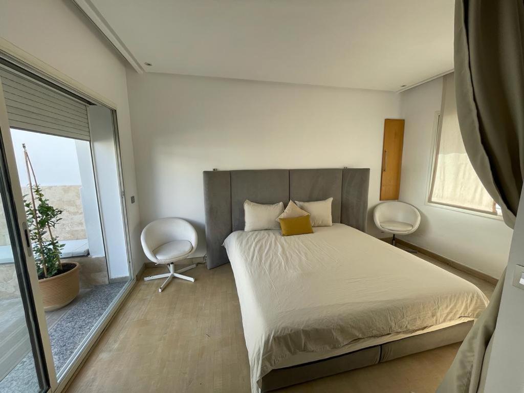 Central, Terrasse, Confortable - Bleue Residence Casablanca Eksteriør billede