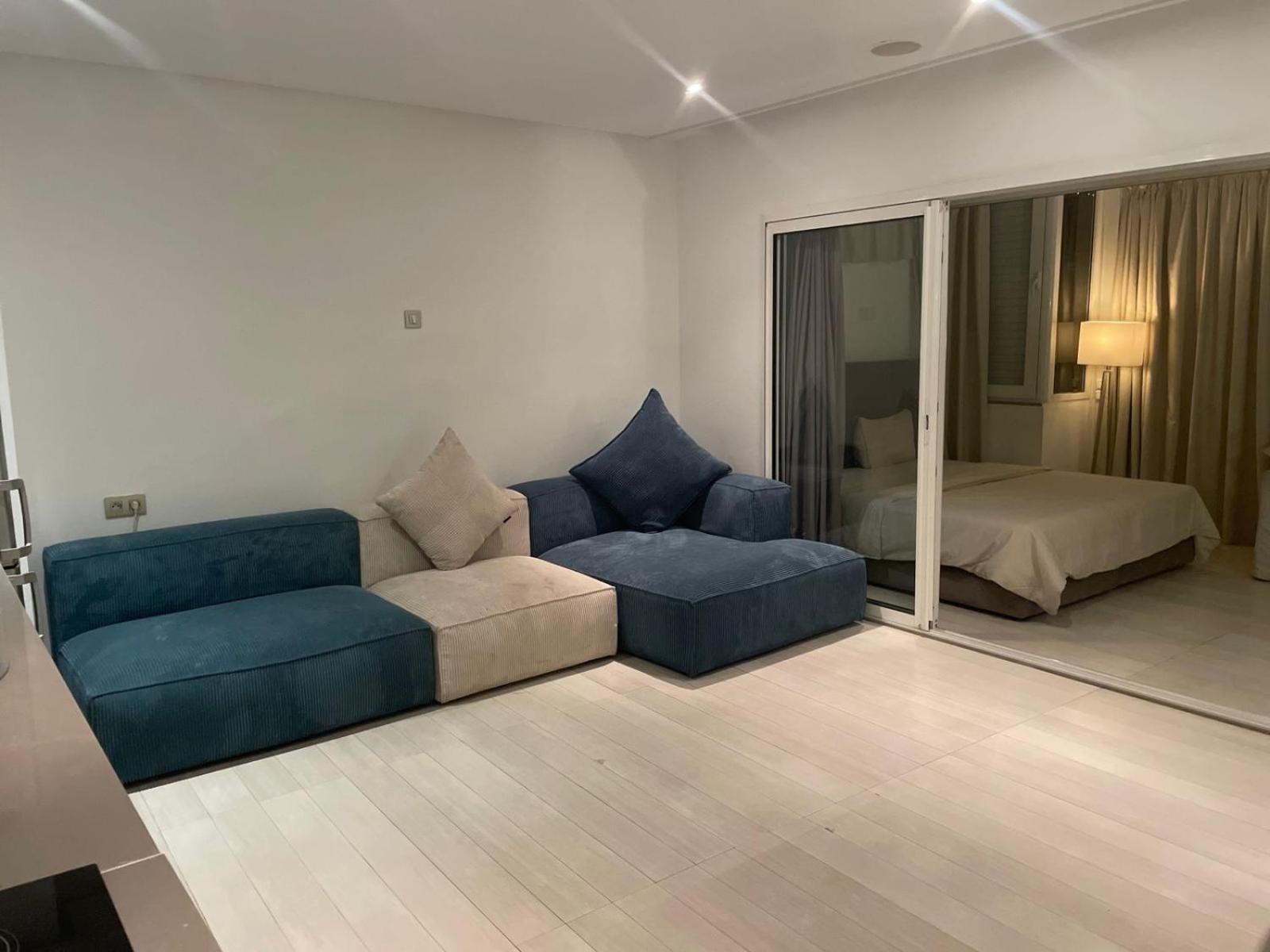 Central, Terrasse, Confortable - Bleue Residence Casablanca Eksteriør billede