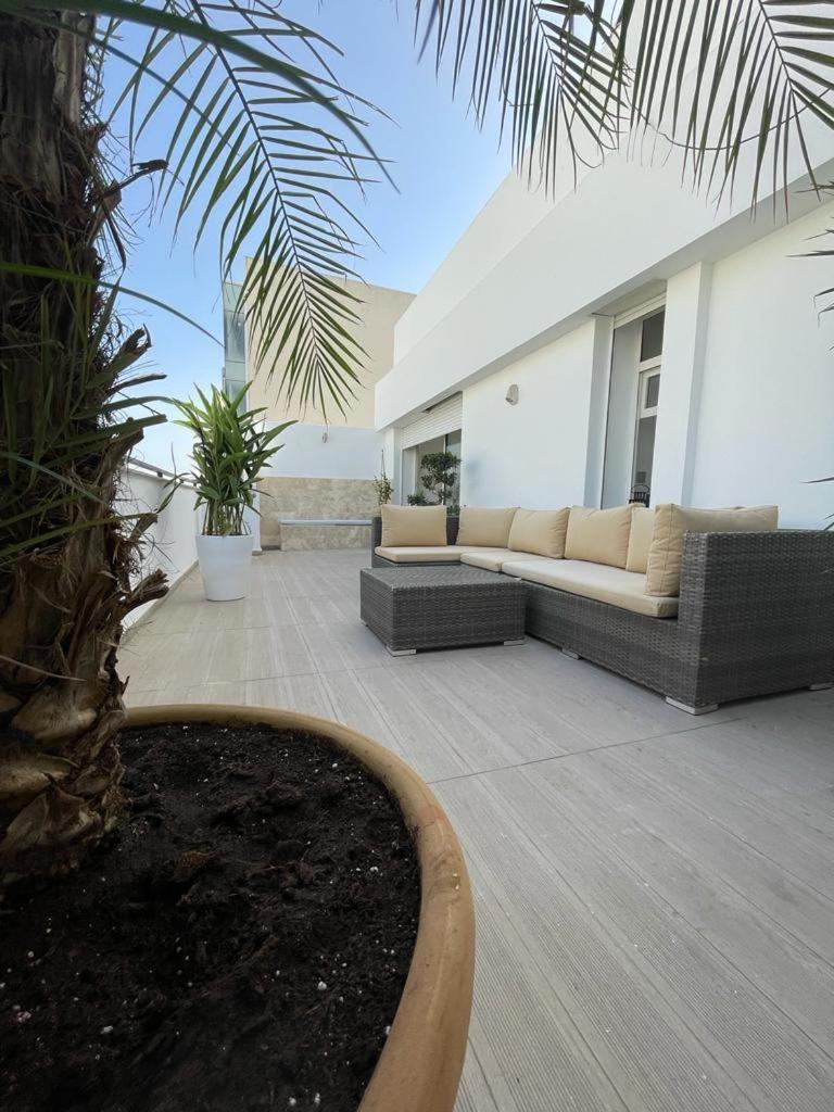 Central, Terrasse, Confortable - Bleue Residence Casablanca Eksteriør billede