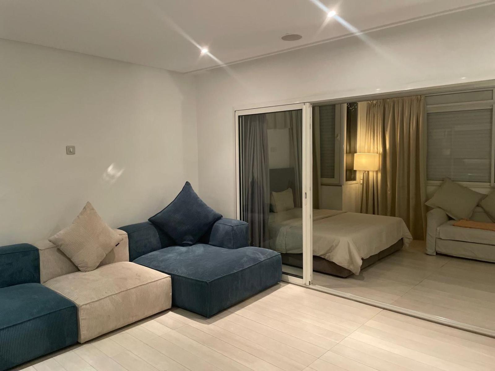 Central, Terrasse, Confortable - Bleue Residence Casablanca Eksteriør billede