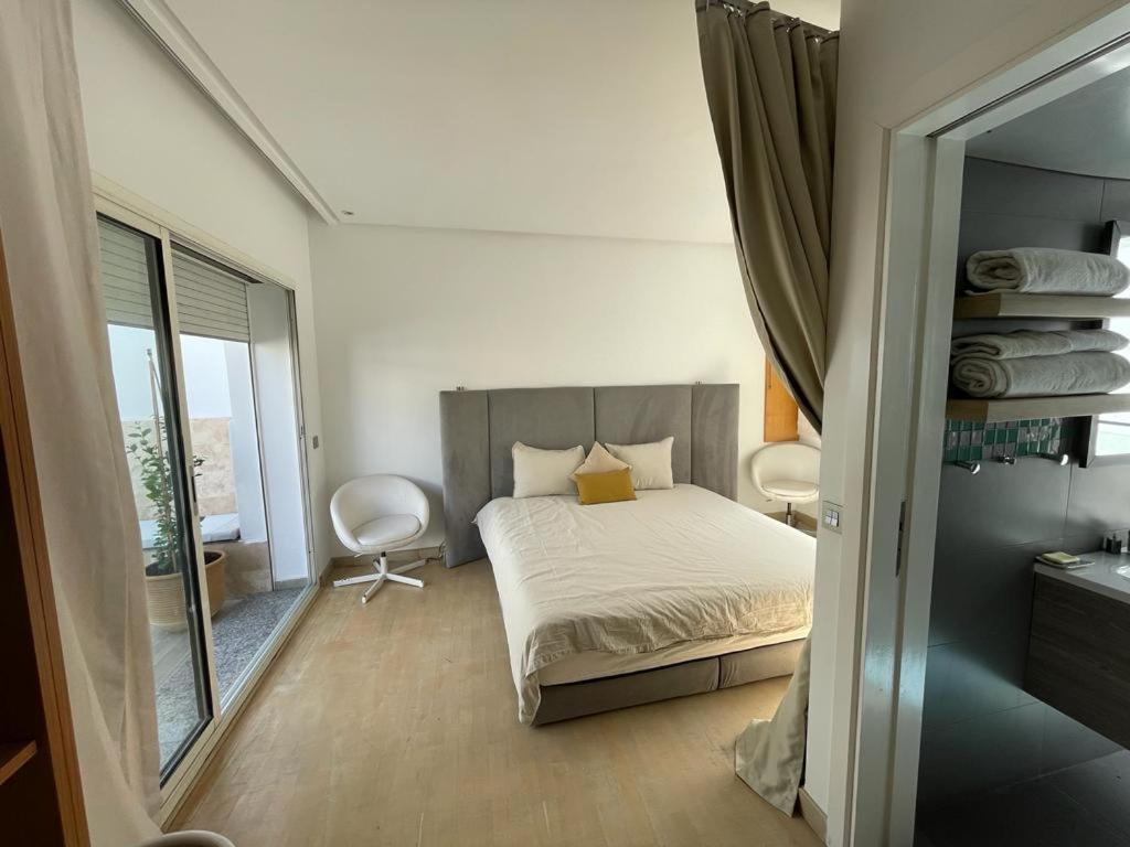 Central, Terrasse, Confortable - Bleue Residence Casablanca Eksteriør billede