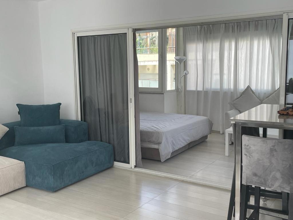 Central, Terrasse, Confortable - Bleue Residence Casablanca Eksteriør billede