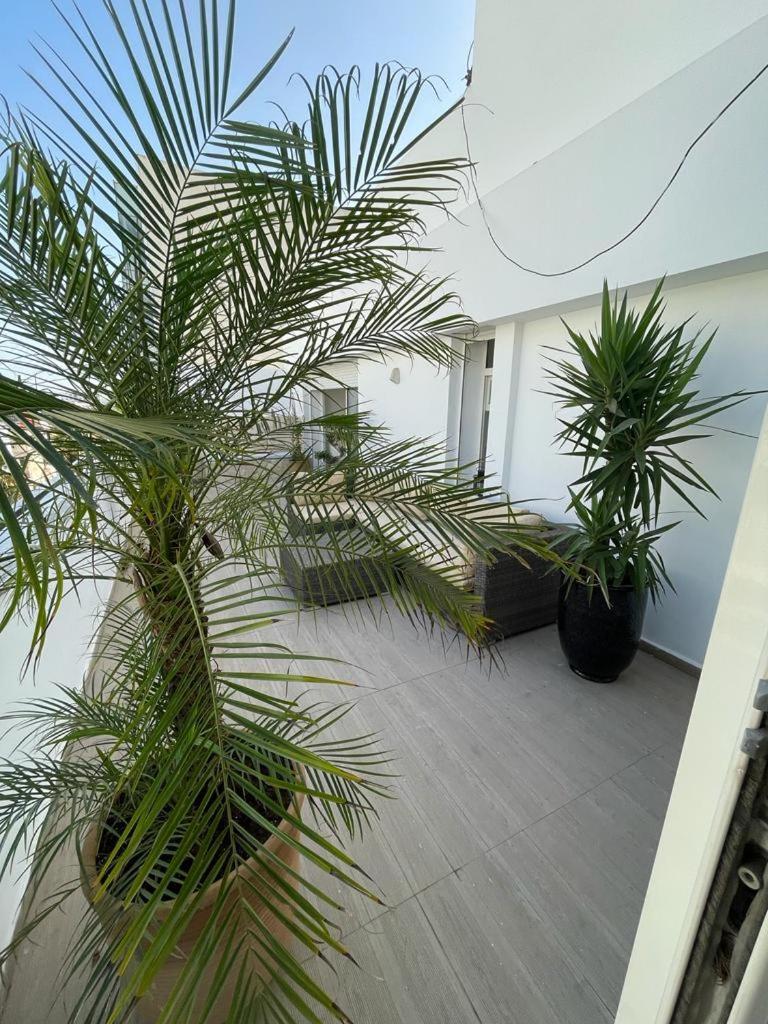 Central, Terrasse, Confortable - Bleue Residence Casablanca Eksteriør billede